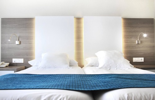Cala Agulla Hotel | Hotel Bella Playa & Spa