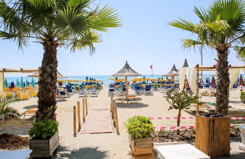 Shkembi i Kavajes Hotel | Hotel Bella Vista