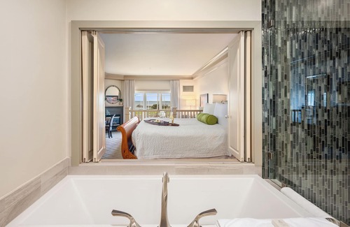 City Center Hotel | Hotel Bellwether