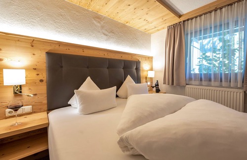 Silbertal Hotel | Hotel Bergkristall