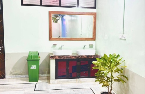 Sawai Madhopur Hotel | HOTEL BHAGWATI PALACE