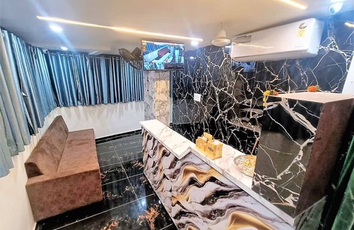Gandhinagar Hotel | Hotel Bhavya Raj