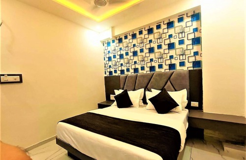 Gandhinagar Hotel | Hotel Bhavya Raj