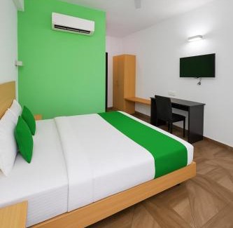 SR Nagar House | Hotel Big Joint Deluxe Room