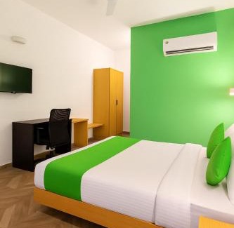 SR Nagar House | Hotel Big Joint Deluxe Room