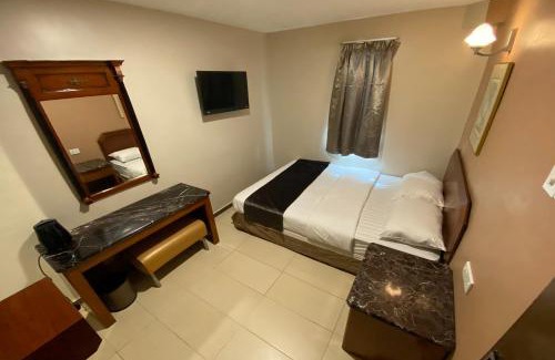 Taman Universiti Hotel | Hotel Bliss Near UTM Skudai 5 Mins Only