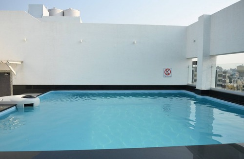 Anand Hotel | Hotel Blueivy