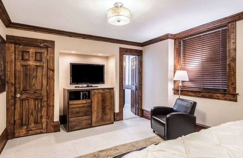 Sedalia Hotel | Hotel Bothwell Sedalia Central District, an Ascend Collection Hotel