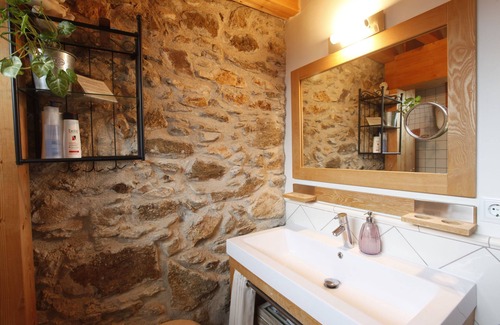 Palau-Saverdera Hotel | Hotel Boutique Niu Del Sol