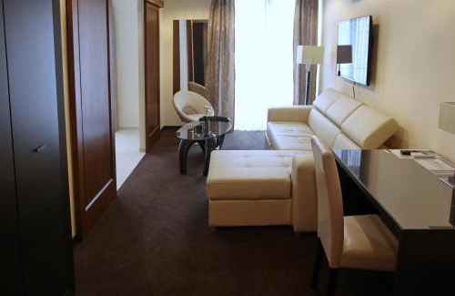 Oroshaza Hotel | Hotel Brill Orosháza