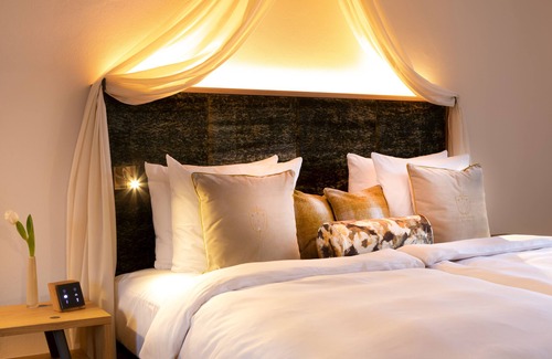 Landau Hotel | Hotel Brunnenhaus Schloss Landau