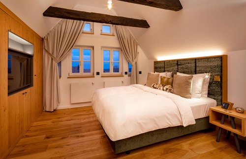 Landau Hotel | Hotel Brunnenhaus Schloss Landau