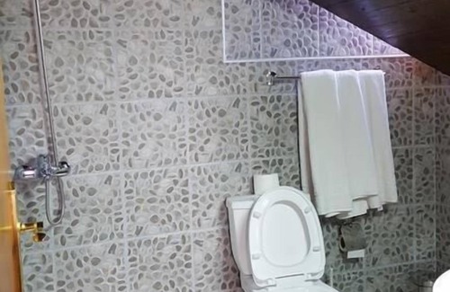 Korce House | Hotel Bujtina e Bardhe