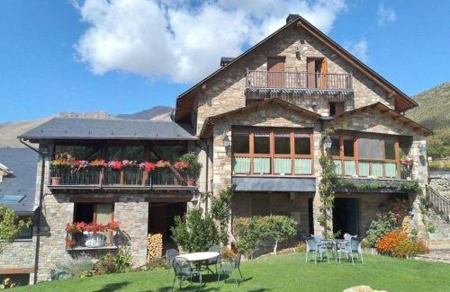Montanuy Hotel | Hotel Ca de Graus