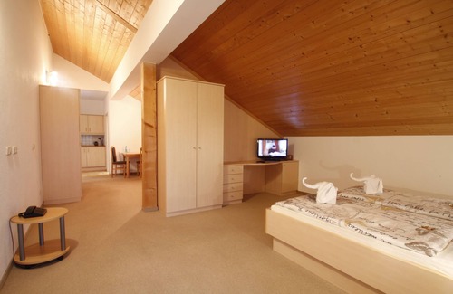 Egling Hotel | Hotel Cafe Hanfstingl