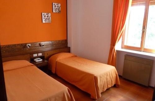 Rocca di Mezzo Hotel | Hotel Caldora