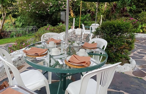 Pacho Hotel | Hotel California Pacho