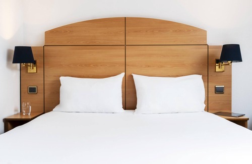 Montesson Hotel | Hotel Campanile Montesson - Le Vésinet