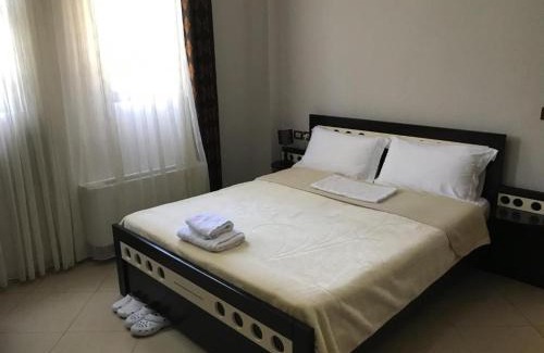 Udenisht Hotel | Hotel Camping Lin