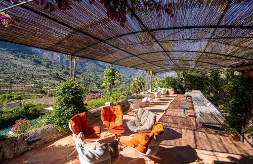 Fornalutx Hotel | Hotel Can Verdera