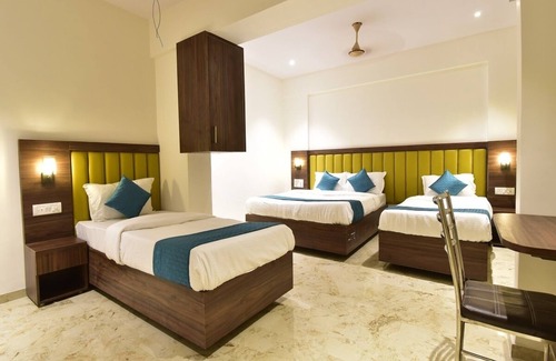 Mumbai Hotel | HOTEL CANDOR AMIGO