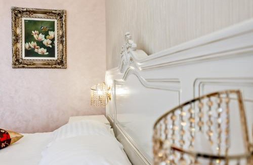 Miroslava Hotel | Hotel Capitol