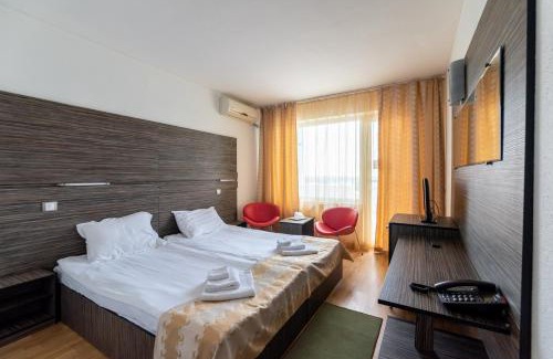 Jupiter Hotel | Hotel Capitol