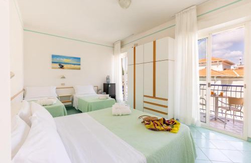 Alba Hotel | Hotel Caprice B&B - in centro a Riccione