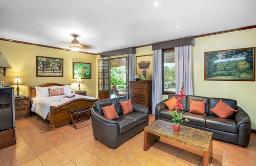 Golfito Hotel | Hotel Casa Roland Golfito Resort