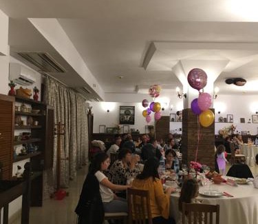 Ramnicu Valcea Hotel | Hotel Casa Vlahilor