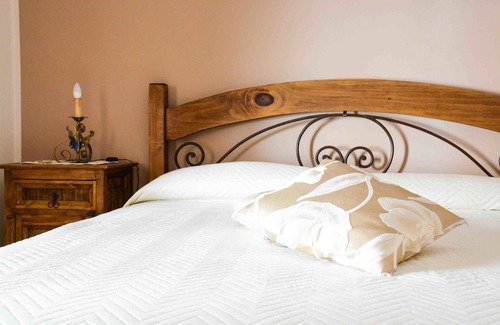 Montelepre Hotel | Hotel Castello di Giuliano