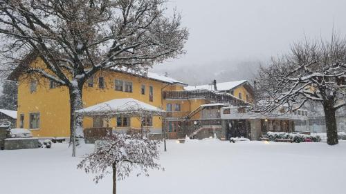 Montjovet Hotel | Hotel Castello