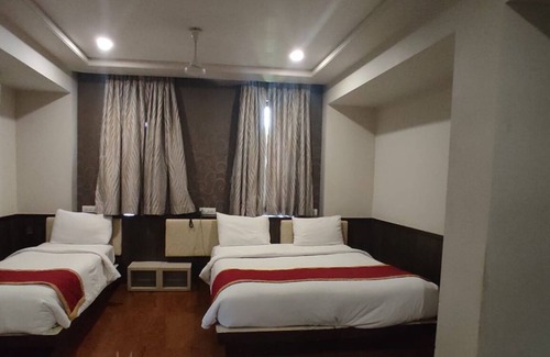 Solapur Hotel | HOTEL CENTER POINT