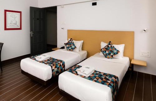 Rajgurunagar Hotel | Hotel Chaitanya Inn