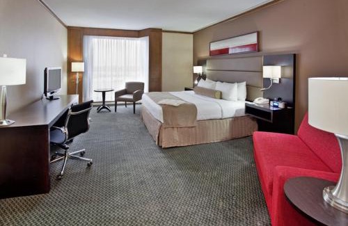 Hull Hotel | Hotel Chateauneuf Gatineau-Ottawa