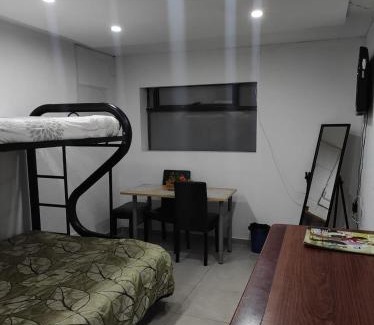 Calle 100 House | Hotel chimenea calle 100