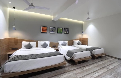 Solapur Hotel | Hotel Chitra Executive