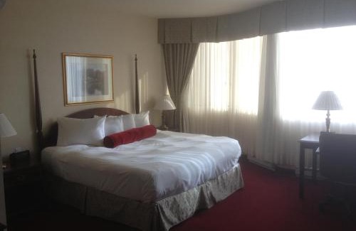 Quartier des Spectacles Hotel | Hotel Chrome Montreal Centre-Ville