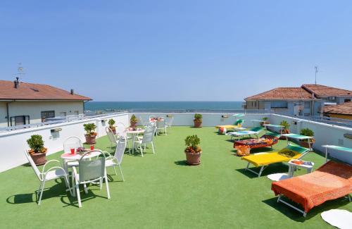 Torre Pedrera Hotel | Hotel Ciondolo D'Oro 5 minuti da Rimini Fiera