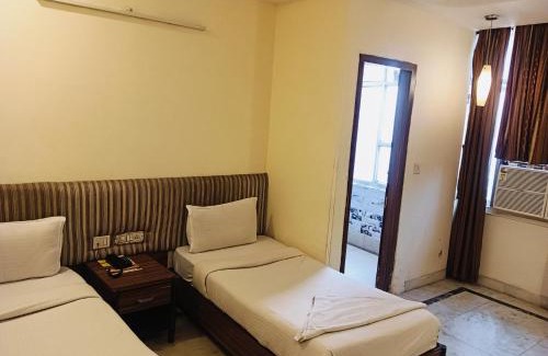 Karol Bagh Hotel | Hotel Classic Inn Near Gaffar Market