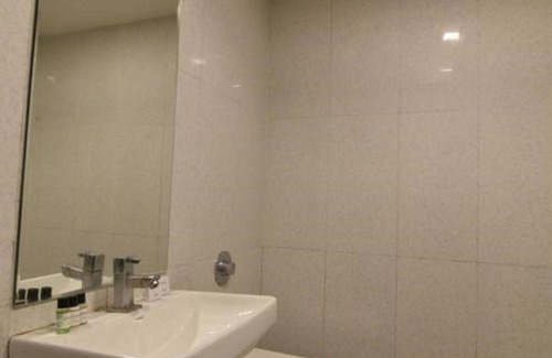 Vijayapura Hotel | Hotel Clove