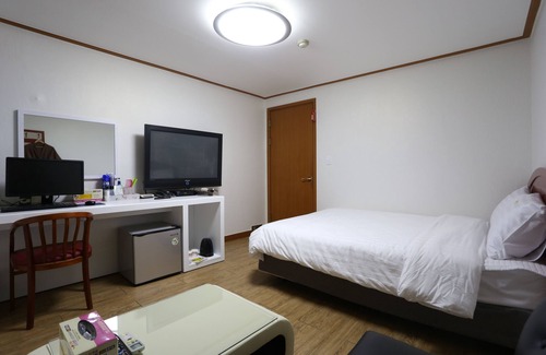 Donghae Hotel | Hotel Coco