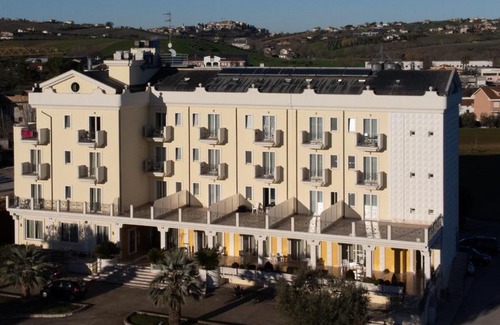Sant'Egidio alla Vibrata Hotel | HOTEL CONCORDE