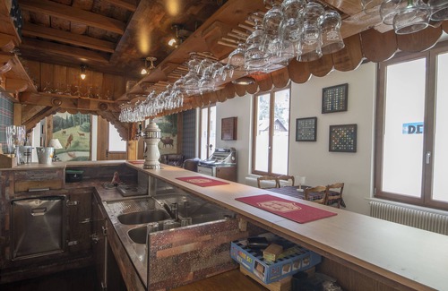Bussang House | Hotel converted into a group B&B with 20 rooms and 18 bathrooms