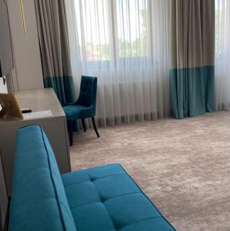 Targu Frumos Hotel | Hotel Coroana