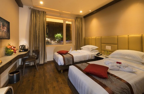 KK Nagar Hotel | Hotel CR Grande