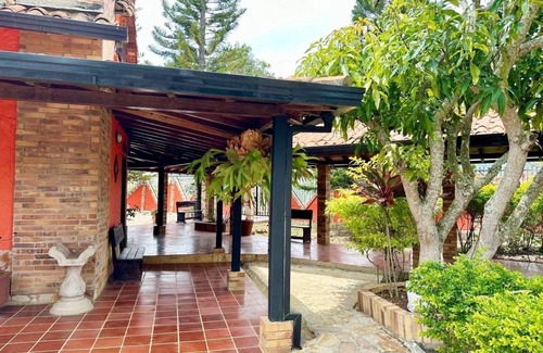 Los Santos Hotel | Hotel Cristo Rey Campestre