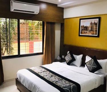 Bandra West Hotel | Hotel Crystal Luxury Inn- Bandra