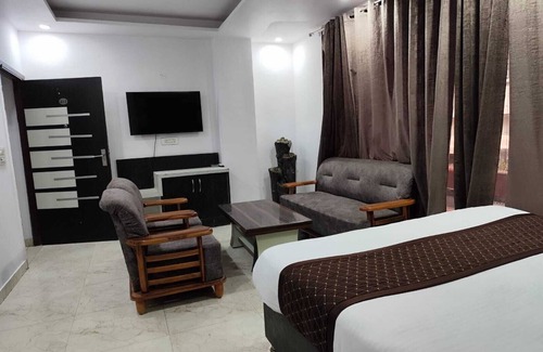 New Delhi Hotel | Hotel D-Down Town