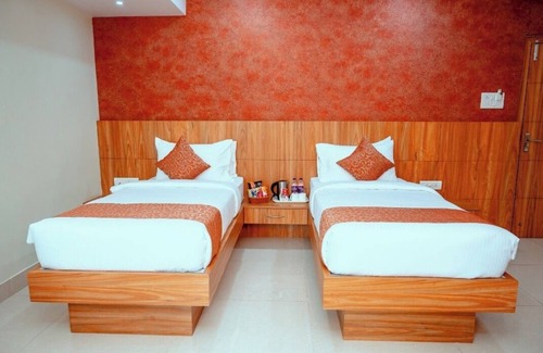 Rampur Hat Hotel | Hotel DC Star Rampurhat